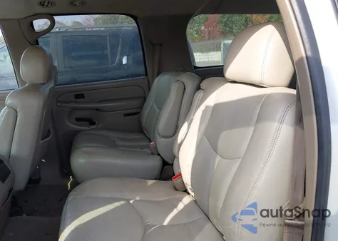 2004 Chevrolet Suburban 1500 Lt из США, поврежденный, VIN 1GNEC16Z84J110519